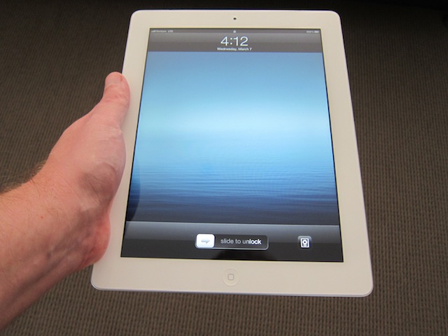 Οι πρώτες hands-on παρουσιάσεις του iPad 3 (video)